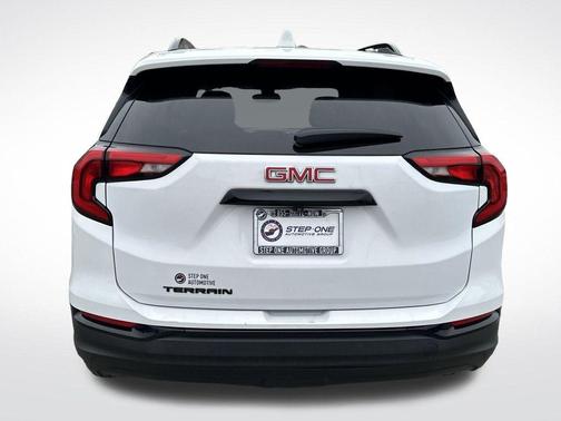 Summit White 2021 GMC Terrain SLT