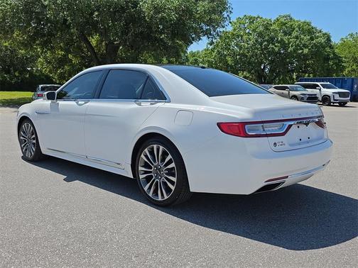 2017 Lincoln Continental Reserve