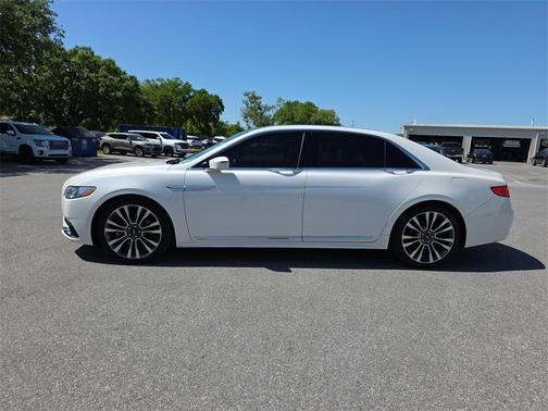 2017 Lincoln Continental Reserve