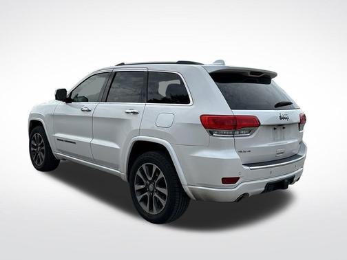 Ivory 2017 Jeep Grand Cherokee Overland