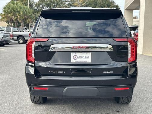 2021 GMC Yukon SLE