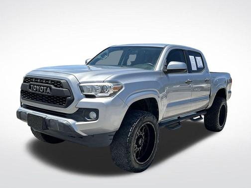 Silver Sky Metallic 2016 Toyota Tacoma SR5