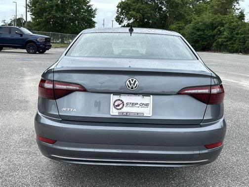 Platinum Gray Metallic 2020 Volkswagen Jetta 1.4T S