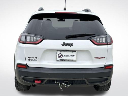 Bright White Clearcoat 2019 Jeep Cherokee Trailhawk