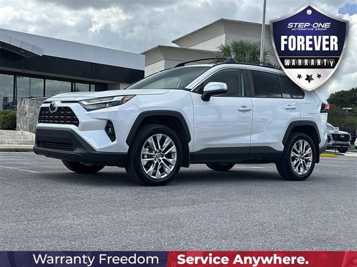 2025 Toyota RAV4 XLE Premium