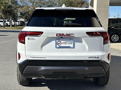 2026 GMC Terrain AT4