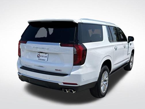 Summit White 2026 GMC Yukon XL Denali