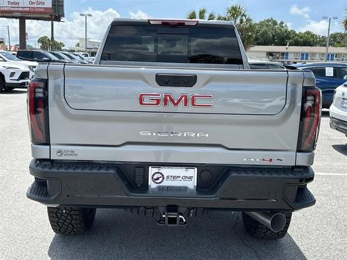 2025 GMC Sierra 2500 AT4X