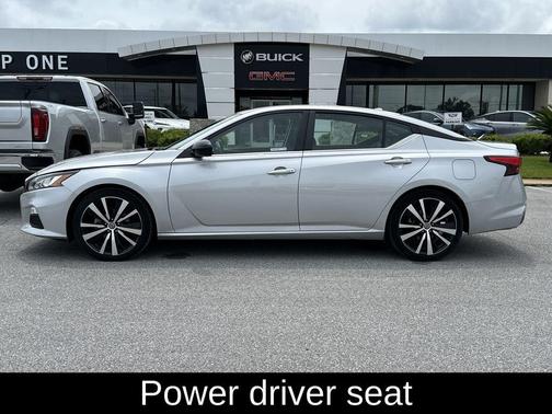 2022 Nissan Altima 2.5 SR
