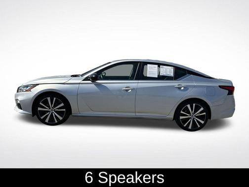 2022 Nissan Altima 2.5 SR