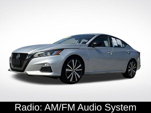 2022 Nissan Altima 2.5 SR