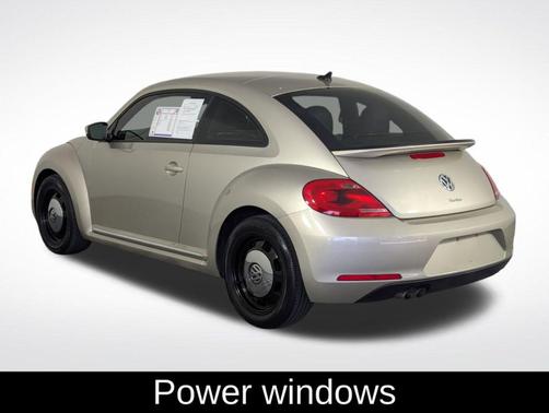 2016 Volkswagen Beetle 1.8T SE