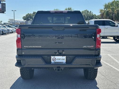 2025 Chevrolet Silverado 1500 ZR2