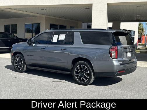 2022 Chevrolet Suburban RST