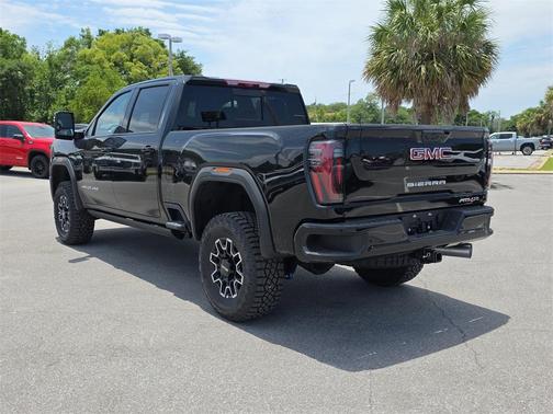 2025 GMC Sierra 2500 AT4X