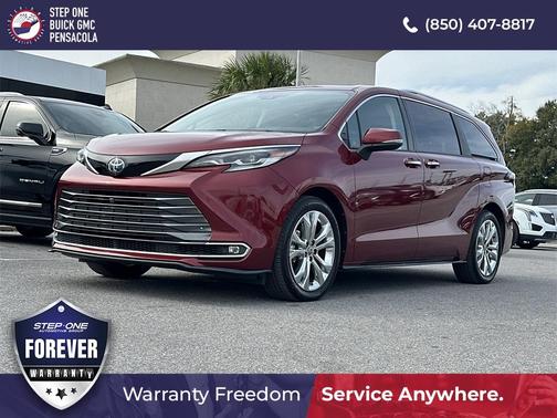 2023 Toyota Sienna Platinum 7 passenger