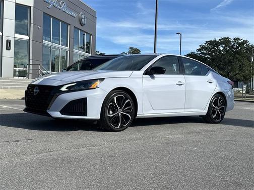 2024 Nissan Altima 2.5 SR