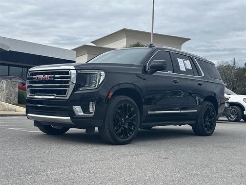 2023 GMC Yukon SLT