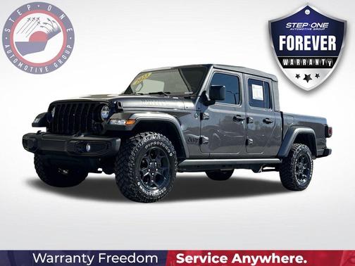 2023 Jeep Gladiator Sport