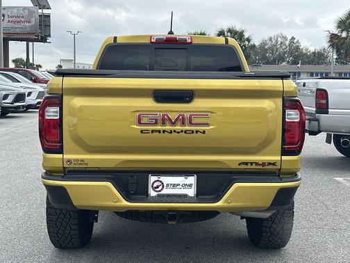 2024 GMC Canyon AT4X