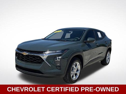 2025 Chevrolet Trax LS