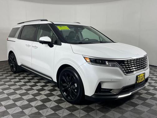 2024 Kia Carnival SX