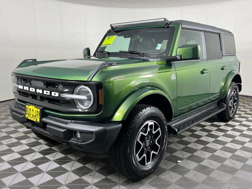 Green 2025 Ford Bronco Outer Banks