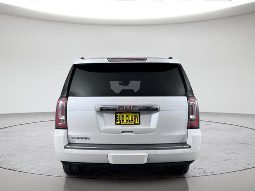 White 2019 GMC Yukon Denali