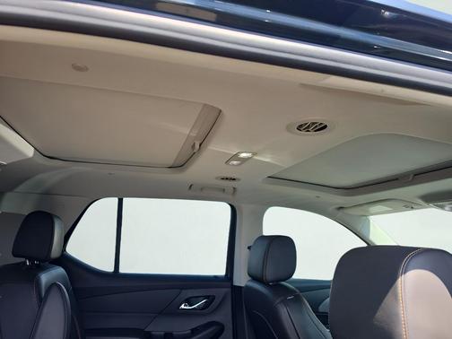 Gray 2020 Chevrolet Traverse LT Leather