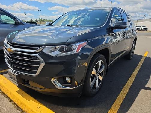 Gray 2020 Chevrolet Traverse LT Leather