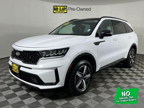 White 2021 Kia Sorento EX