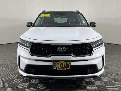 White 2021 Kia Sorento EX