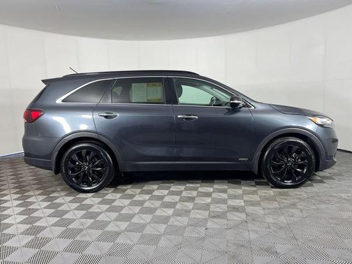 2020 Kia Sorento S