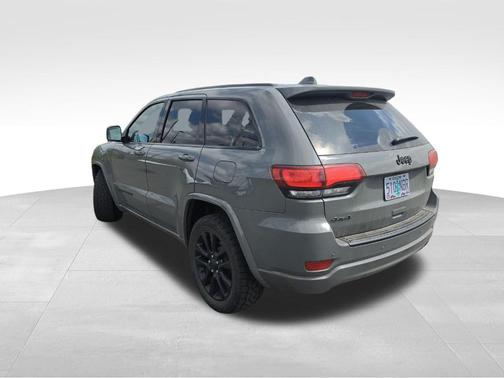 Gray 2019 Jeep Grand Cherokee Altitude