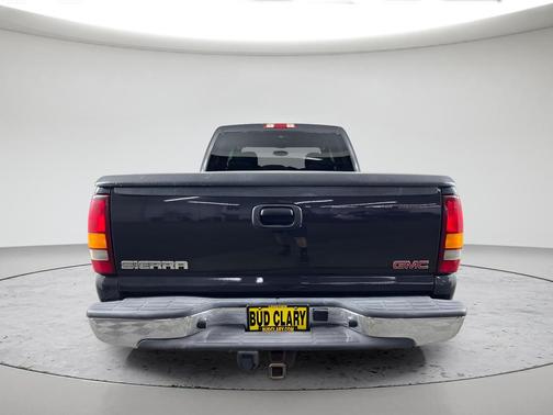 Gray 2003 GMC Sierra 1500 H/D
