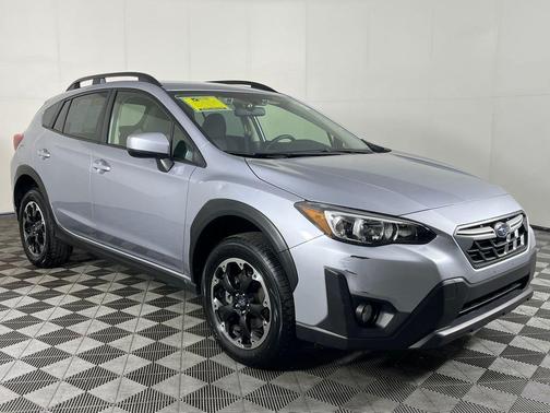 Ice Silver Metallic 2023 Subaru Crosstrek Premium
