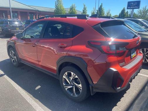 Sun Blaze Pearl 2024 Subaru Crosstrek Premium