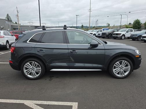Manhattan Gray Metallic 2018 Audi Q5 2.0T Prestige