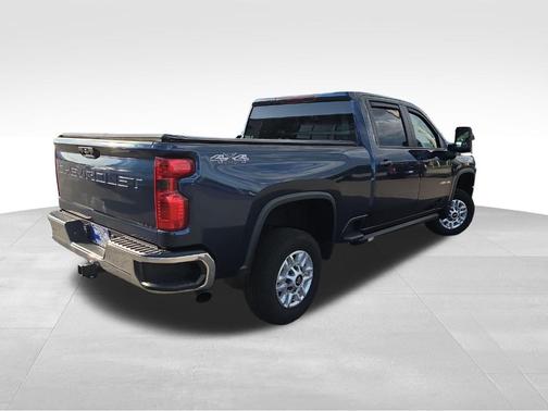 Blue 2022 Chevrolet Silverado 2500 LT