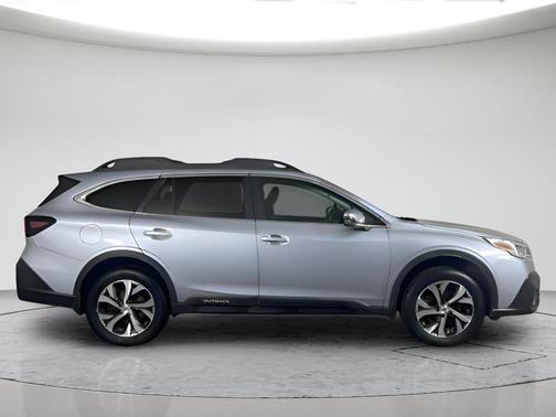 Ice Silver Metallic 2021 Subaru Outback Limited