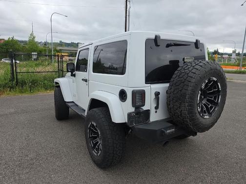White 2017 Jeep Wrangler Sahara