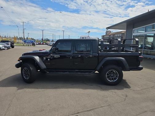 Black 2020 Jeep Gladiator Rubicon