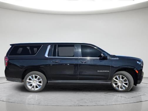Black 2021 Chevrolet Suburban High Country