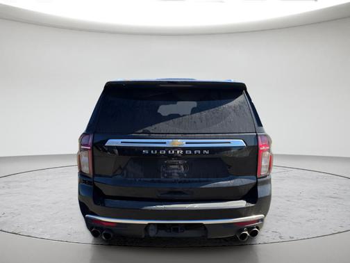 Black 2021 Chevrolet Suburban High Country