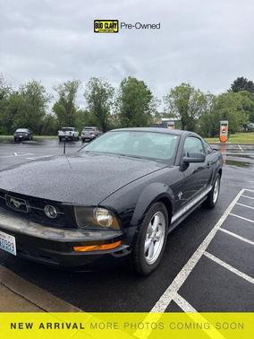 Black 2009 Ford Mustang V6