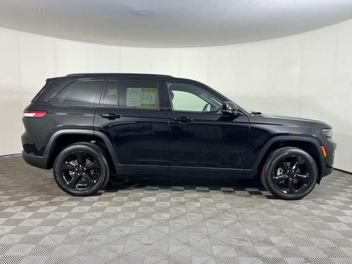 Black 2023 Jeep Grand Cherokee Altitude