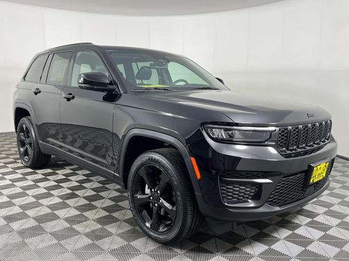 Black 2023 Jeep Grand Cherokee Altitude
