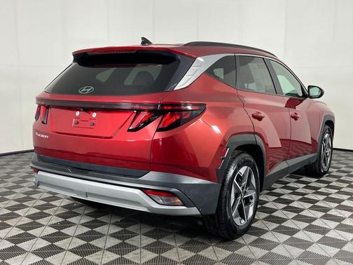 Red 2025 Hyundai TUCSON SEL
