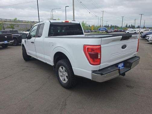 White 2022 Ford F-150 XLT