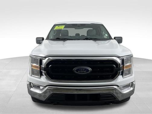 White 2022 Ford F-150 XLT